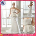 En ligne de style simple longueur de sol en cristal de l&#39;épaule satin simples robes de mariée